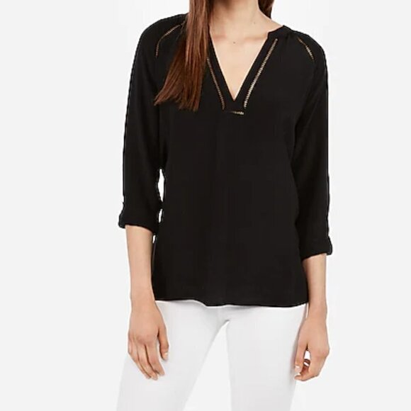 NEW Express Deep V-Neck Eyelet Trim Popover Top Size XS - Picture 1 of 8